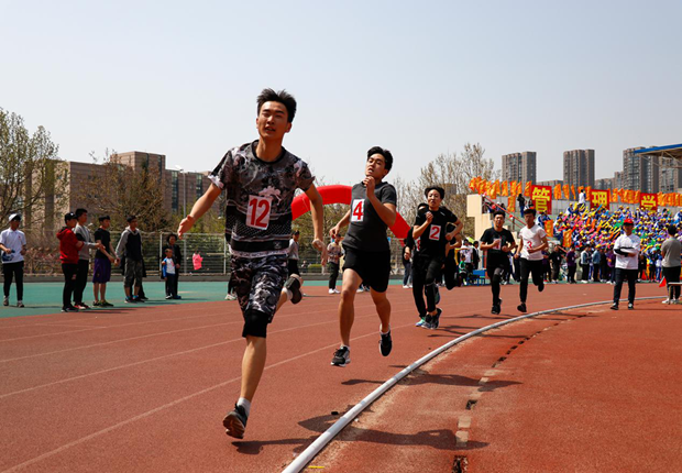 奋勇争先
